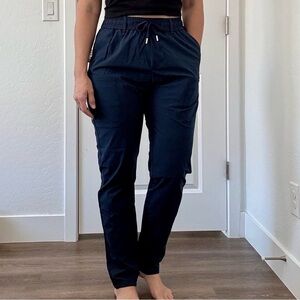 NWT women’s Navy Blue Multipants Nylon Pants/Scrubs Jogger